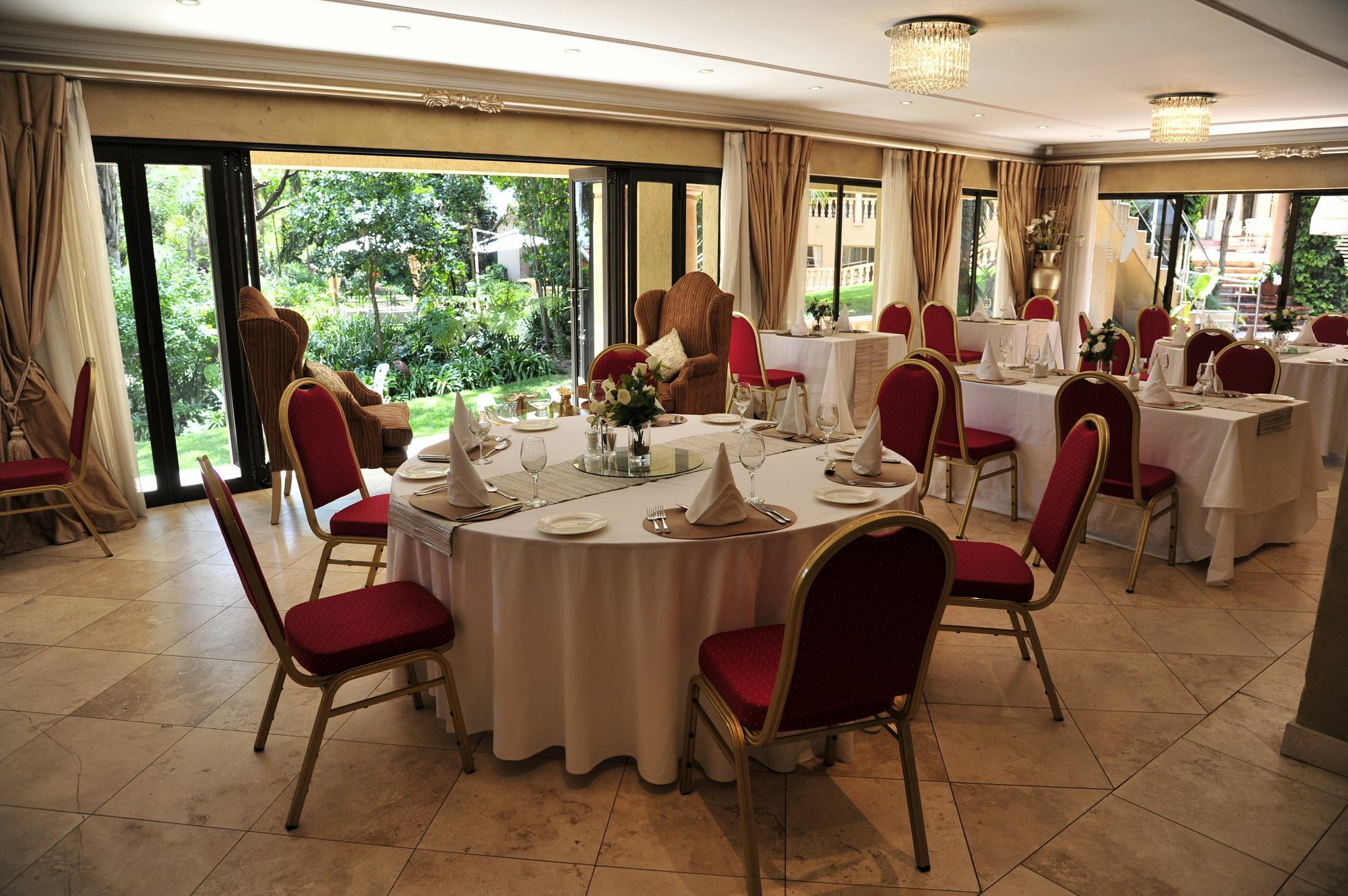 House Of Pharaohs And Conference Centre Hotel Johannesburg Eksteriør billede